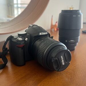 Nikon Black DSLR (D3000) Camera with Dual Lens Set